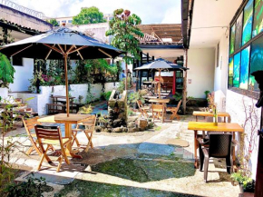 El Yarumo Hostel